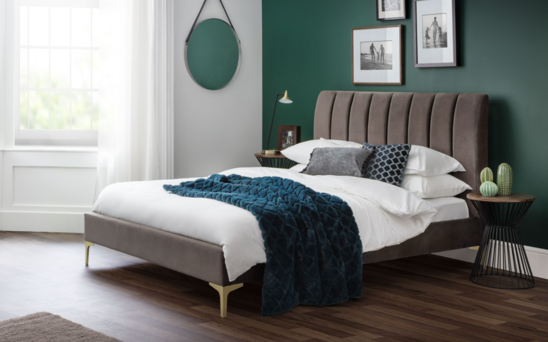 Deco Velvet Bed 135cm